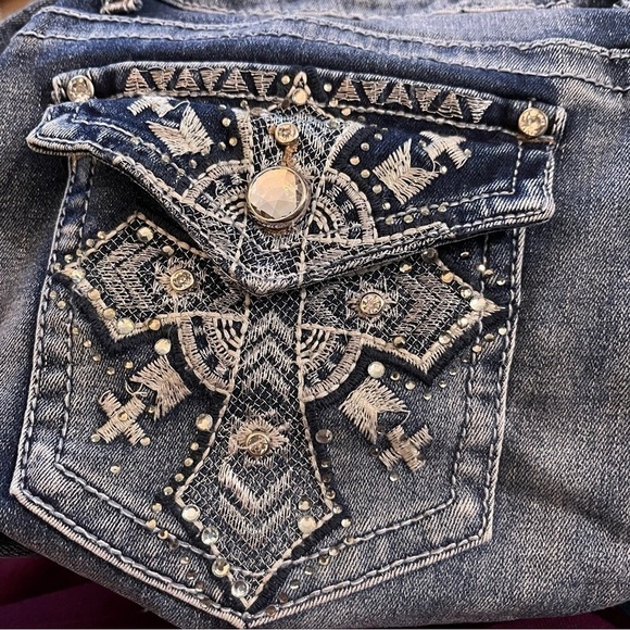 Earl Jean Rhinestone Embellished Slim Bootcut Jeans 10 - Picture 4 of 6